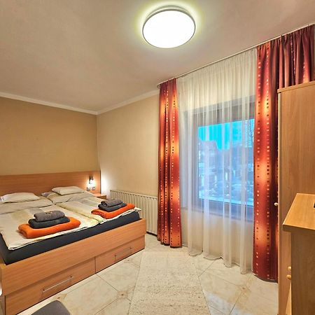 Apartman Siesta Buek - Buekfuerdo Eksteriør billede