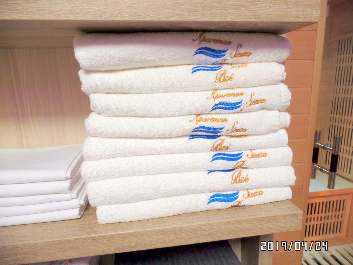 Apartman Siesta Buek - Buekfuerdo Eksteriør billede